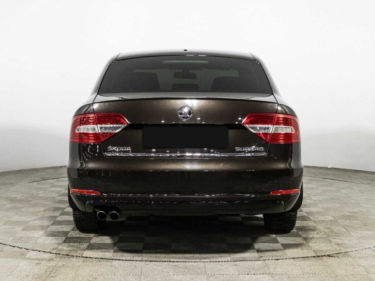 Купить Skoda Superb с пробегом. Фото: #5