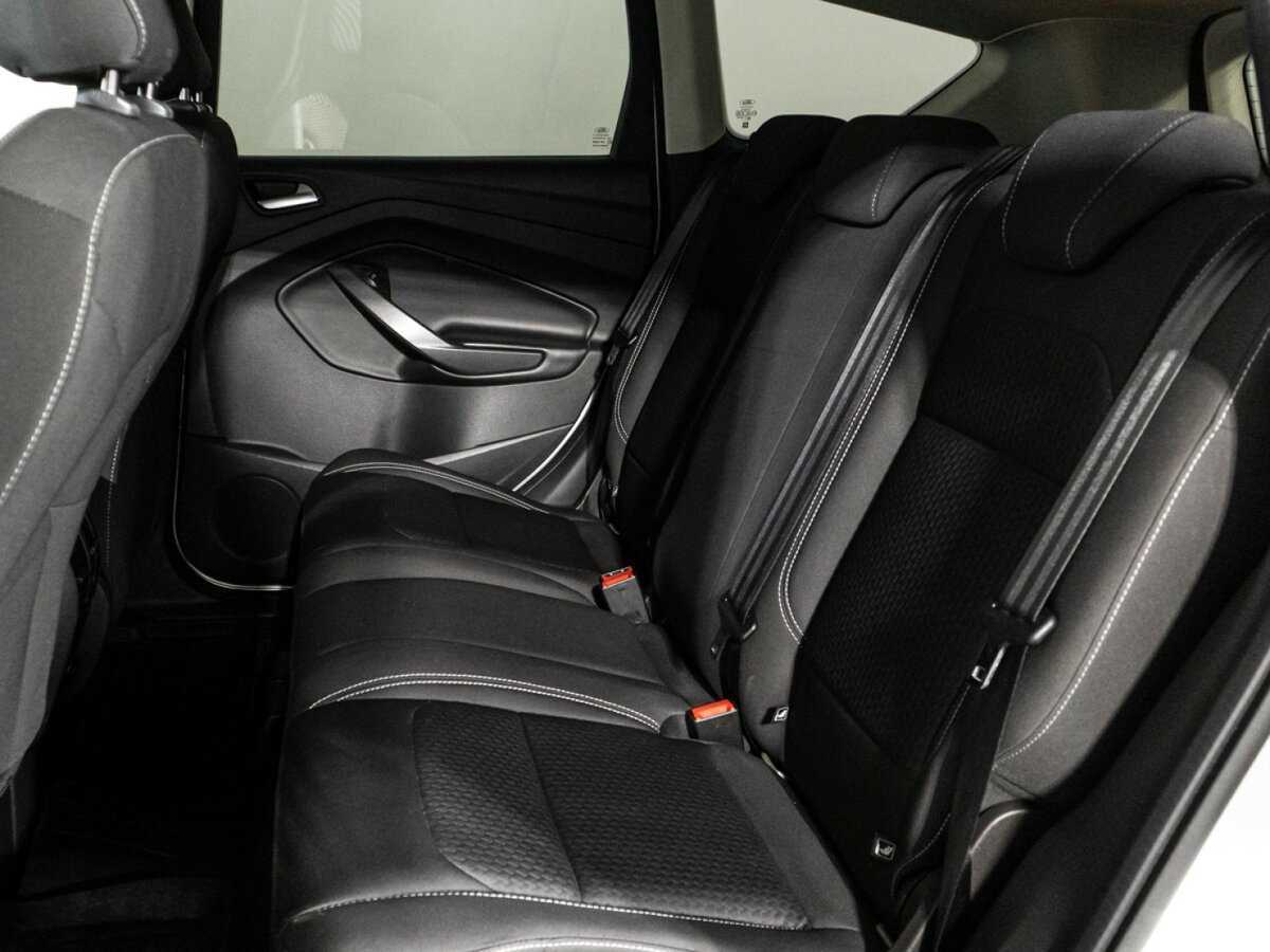 Купить Ford Kuga с пробегом. Фото: #9