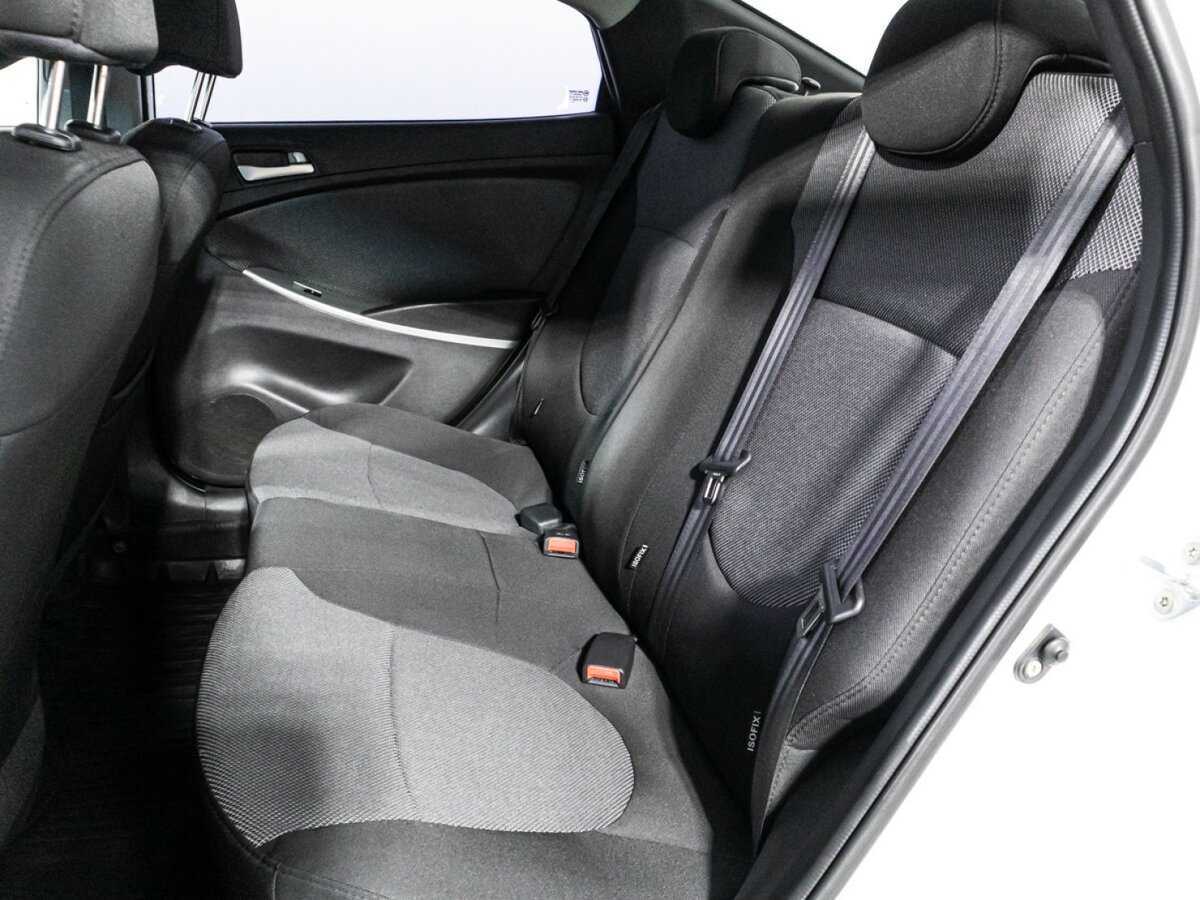 Купить Hyundai Solaris с пробегом. Фото: #9