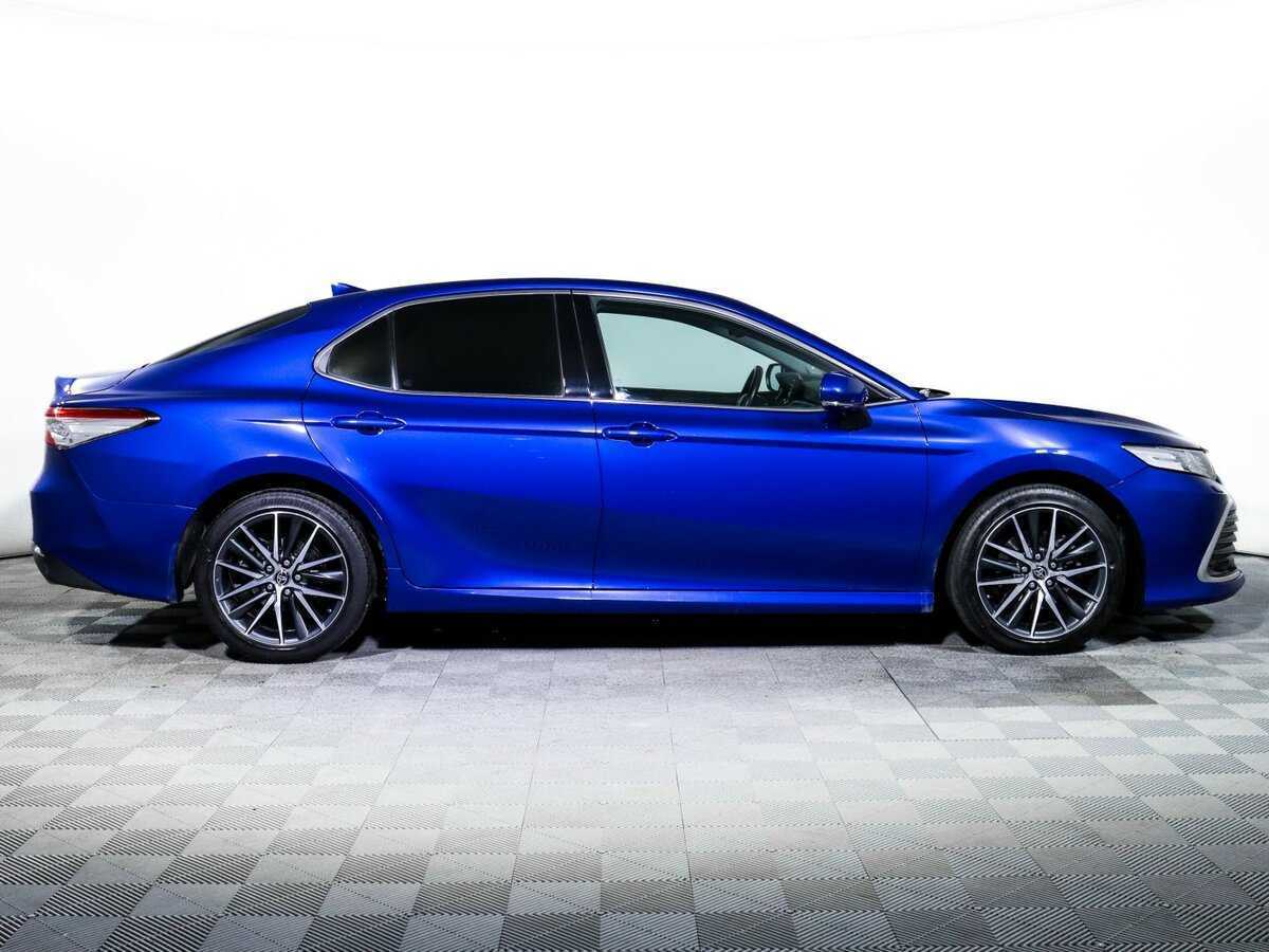 Купить Toyota Camry с пробегом. Фото: #3