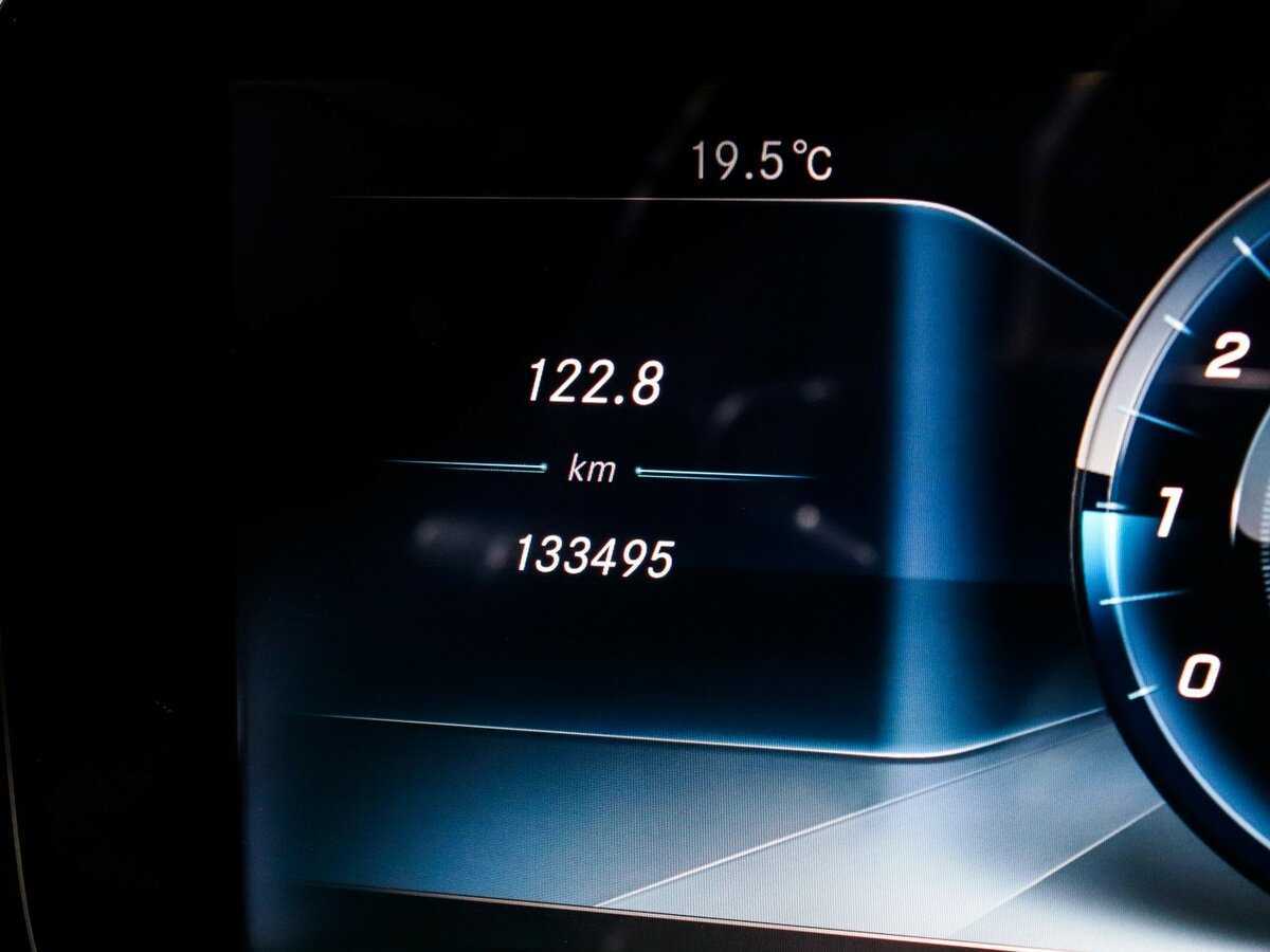 Купить Mercedes-Benz E-Класс с пробегом. Фото: #7