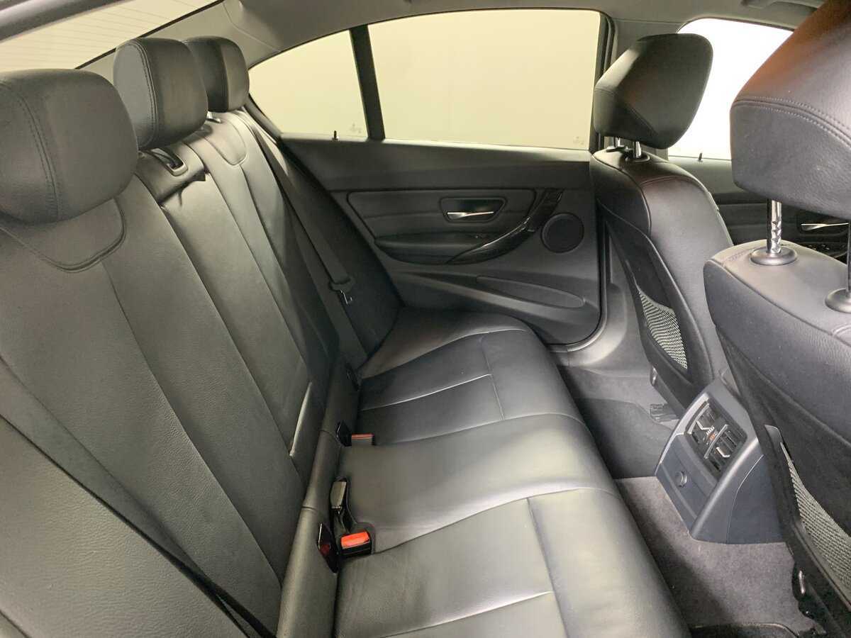 Купить BMW 3 серии с пробегом. Фото: #17