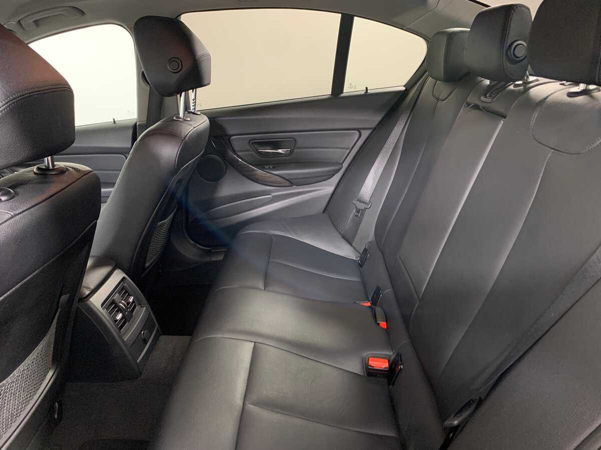 Купить BMW 3 серии с пробегом. Фото: #18