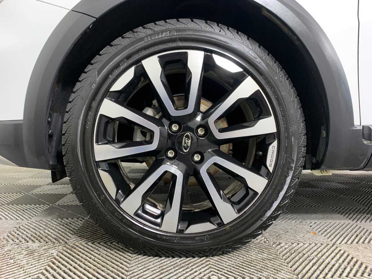 Купить Lada (ВАЗ) Vesta с пробегом. Фото: #8