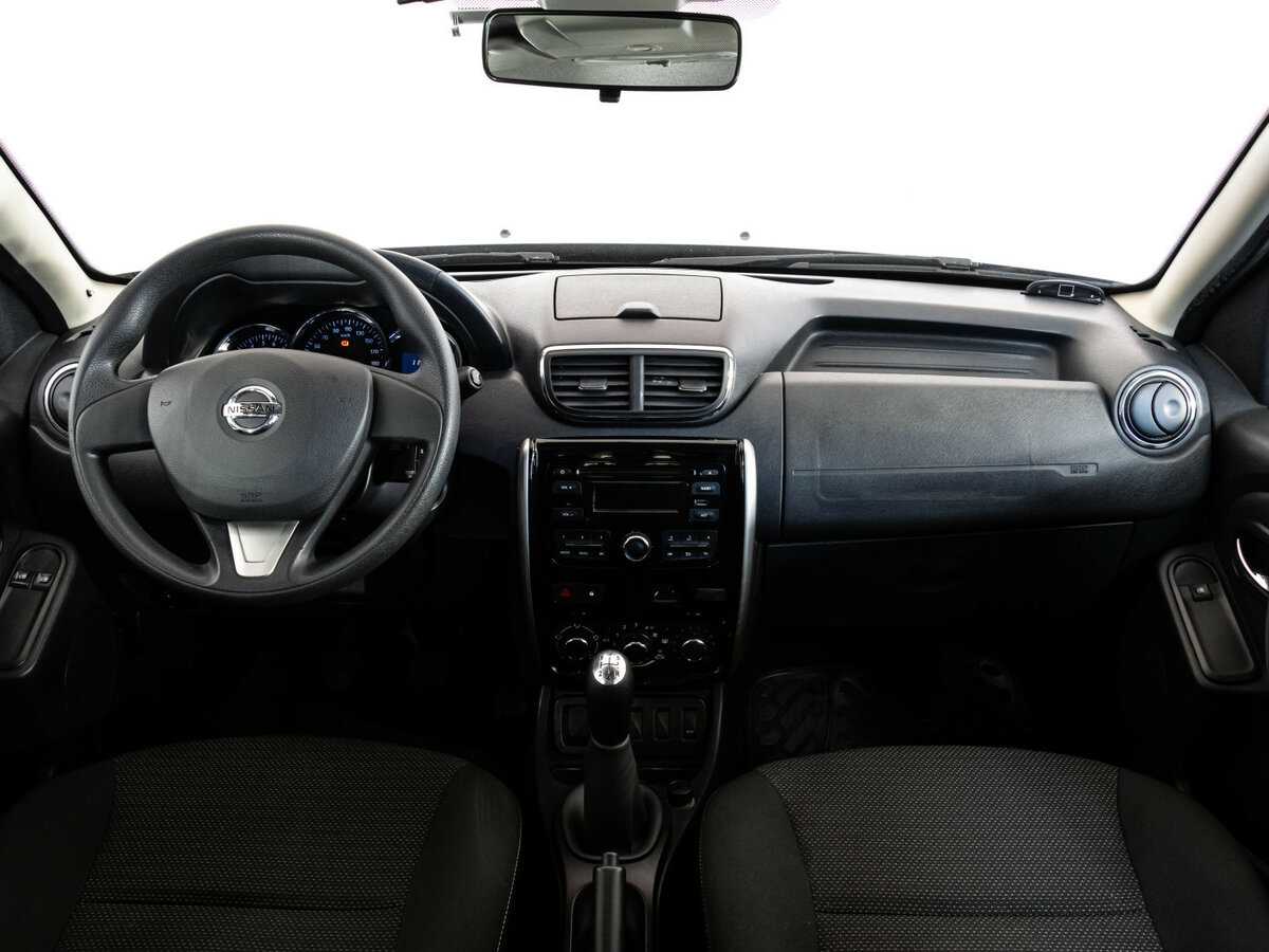 Купить Nissan Terrano с пробегом. Фото: #9