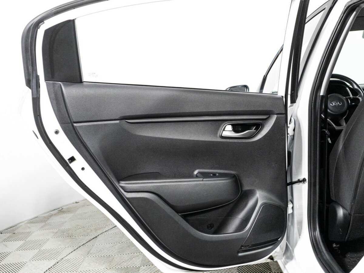 Купить Kia Rio с пробегом. Фото: #24