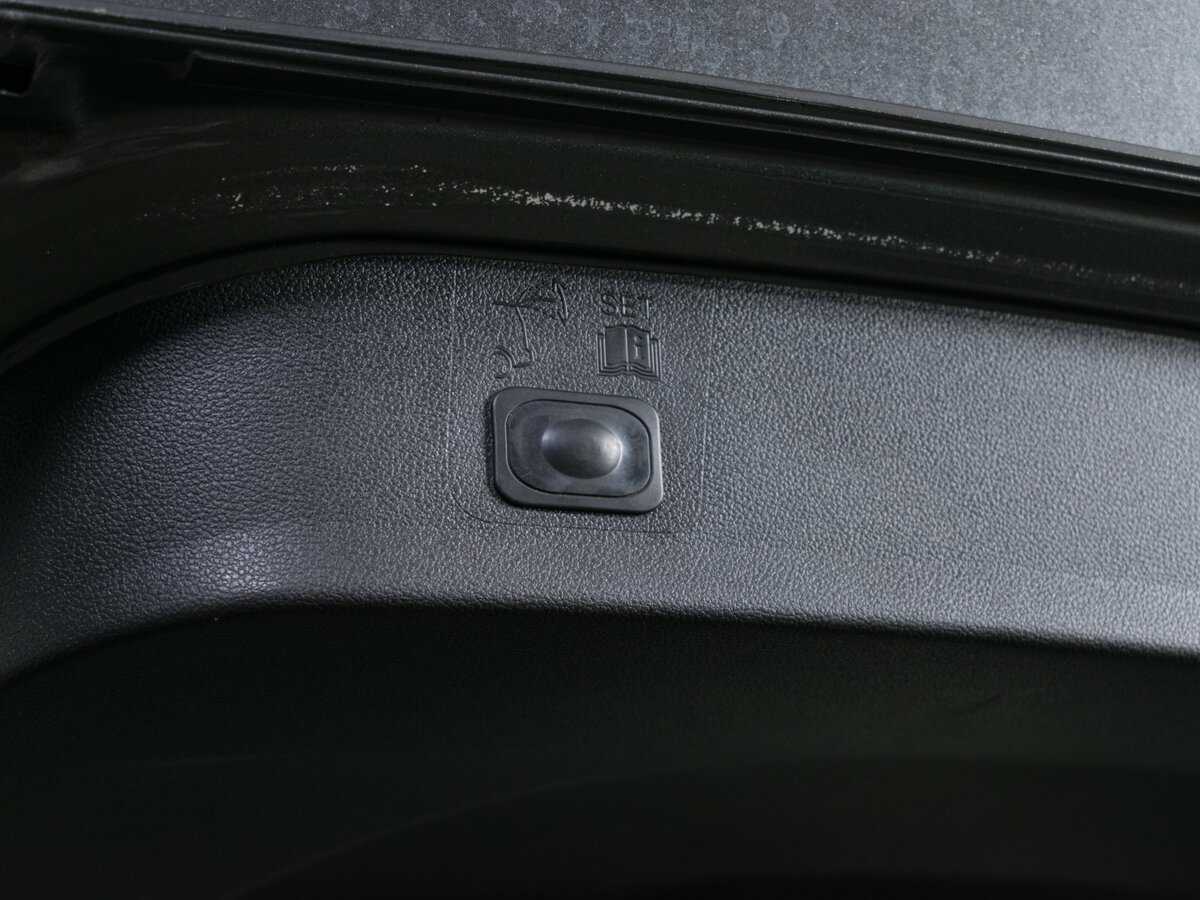 Купить Ford Kuga с пробегом. Фото: #4