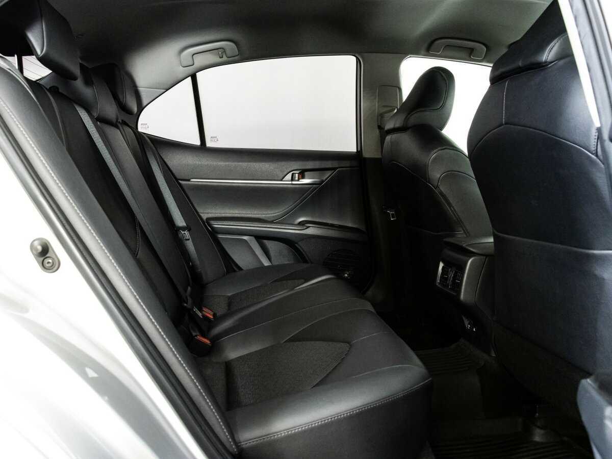 Купить Toyota Camry с пробегом. Фото: #14