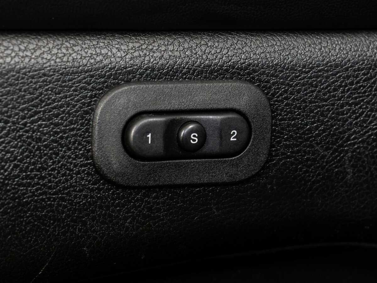 Купить Jeep Grand Cherokee с пробегом. Фото: #17