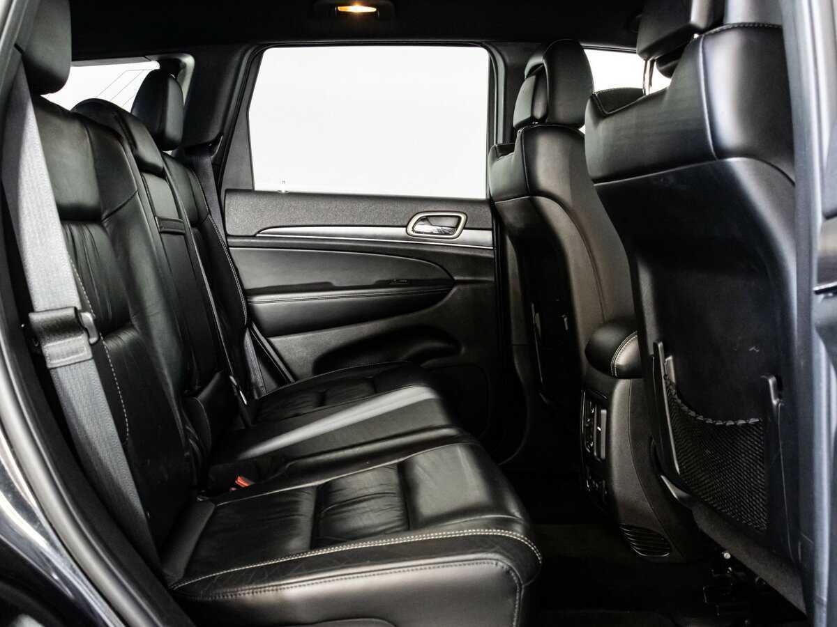 Купить Jeep Grand Cherokee с пробегом. Фото: #18