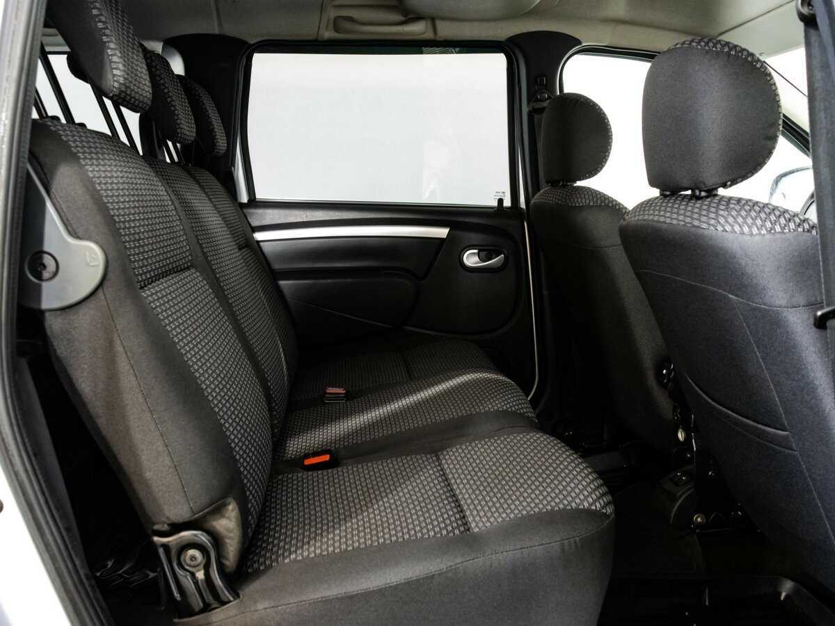 Купить Lada (ВАЗ) Largus с пробегом. Фото: #12