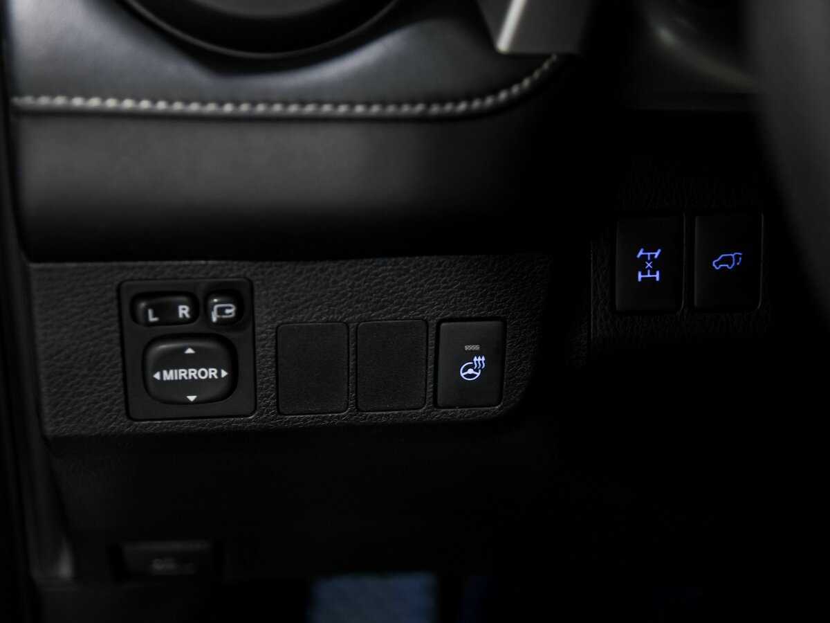 Купить Toyota RAV4 с пробегом. Фото: #14
