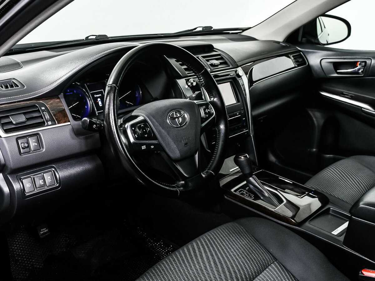 Купить Toyota Camry с пробегом. Фото: #11