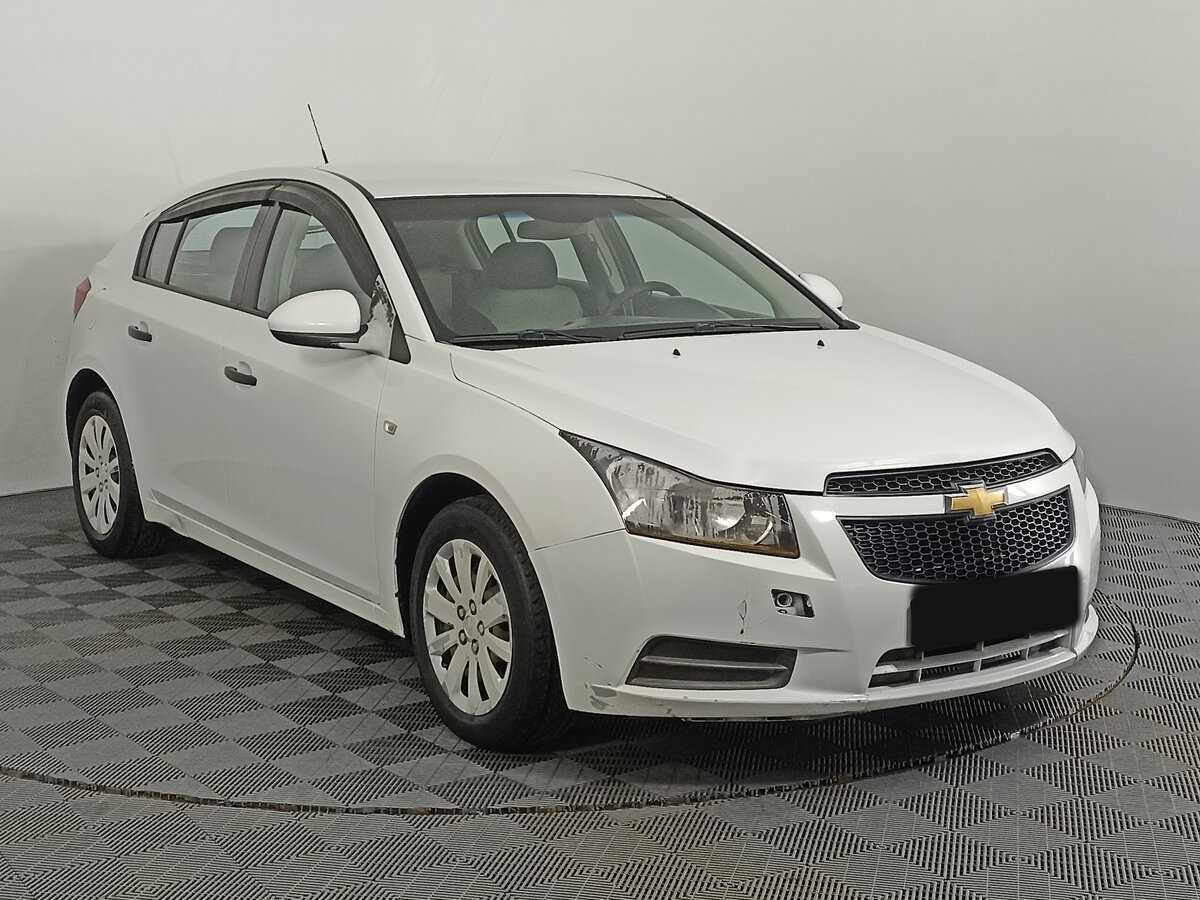 Купить Chevrolet Cruze с пробегом. Фото: #2