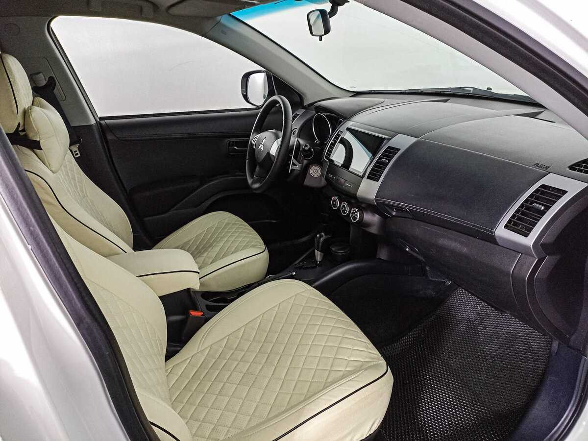Купить Mitsubishi Outlander с пробегом. Фото: #10