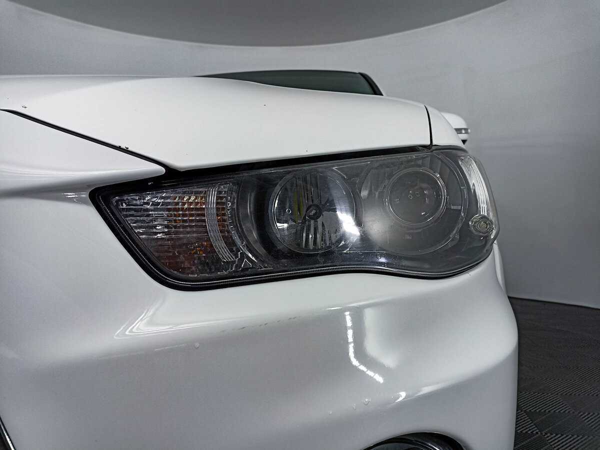 Купить Mitsubishi Outlander с пробегом. Фото: #16