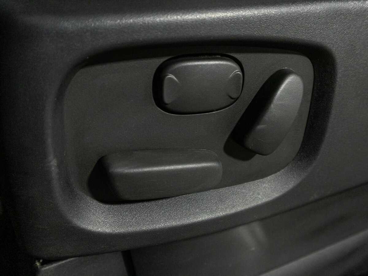 Купить Land Rover Discovery с пробегом. Фото: #14