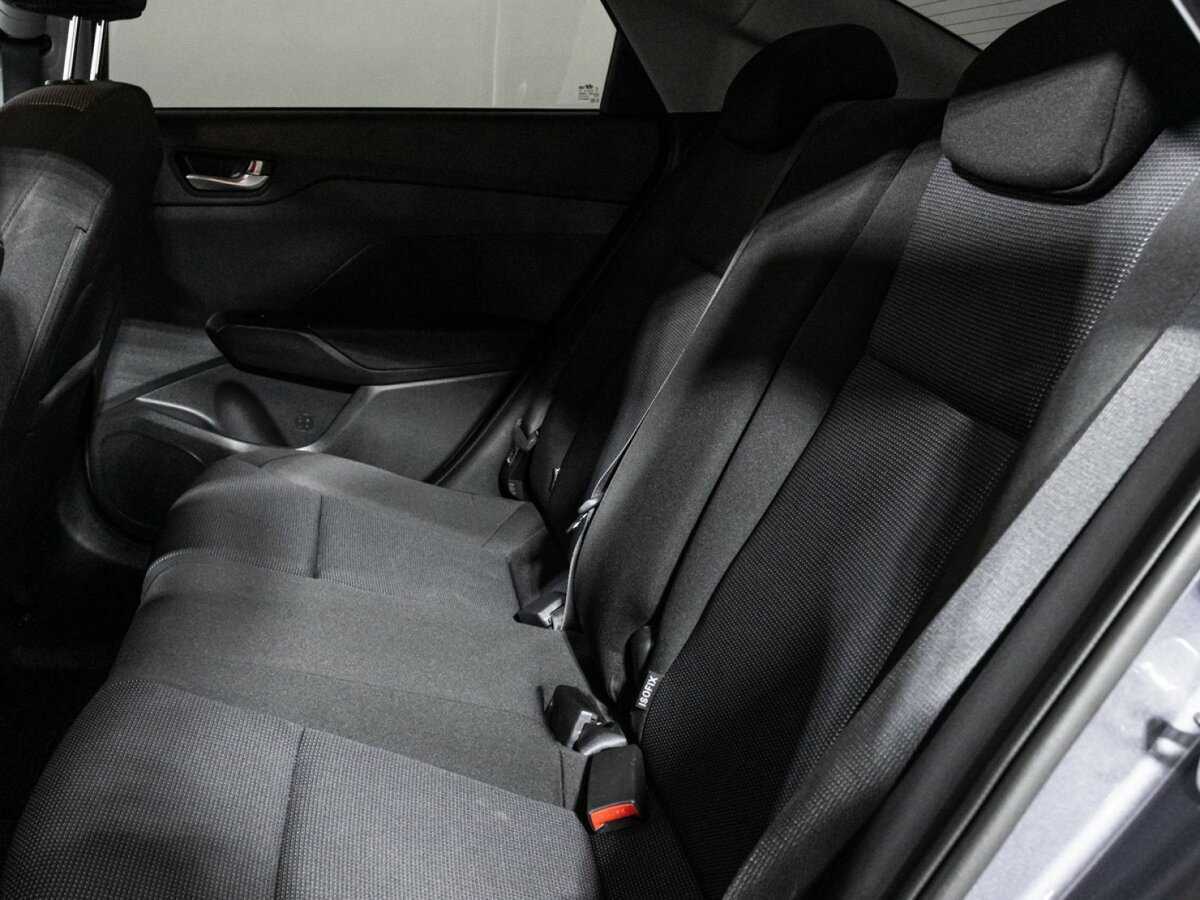 Купить Hyundai Solaris с пробегом. Фото: #9