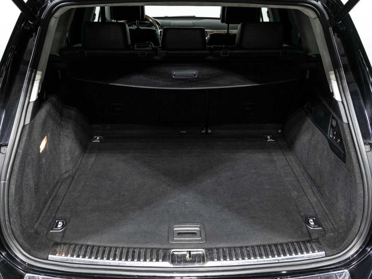 Купить Volkswagen Touareg с пробегом. Фото: #20