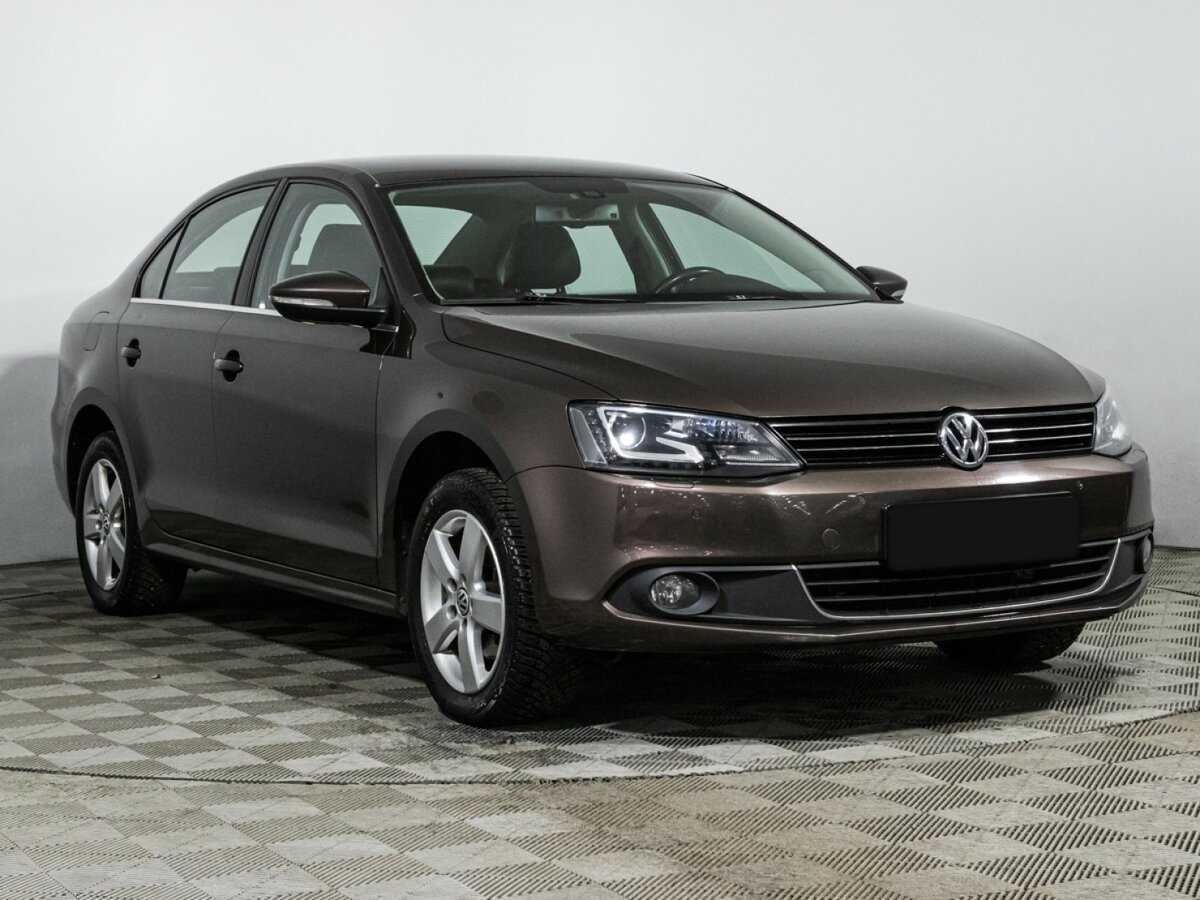 Купить Volkswagen Jetta с пробегом. Фото: #2