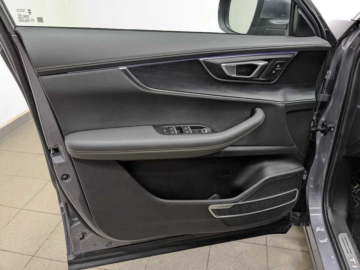 Купить Chery Tiggo 8 с пробегом. Фото: #18