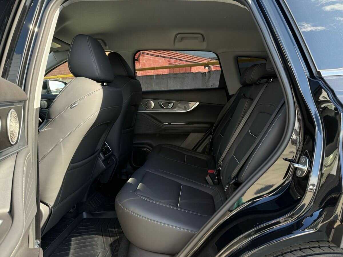 Купить Chery Tiggo 7 Pro Max с пробегом. Фото: #14