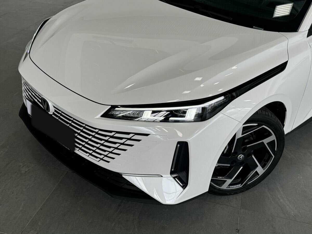 Купить Changan Lamore с пробегом. Фото: #1