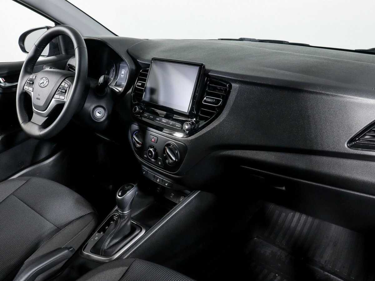 Купить Solaris HS с пробегом. Фото: #8