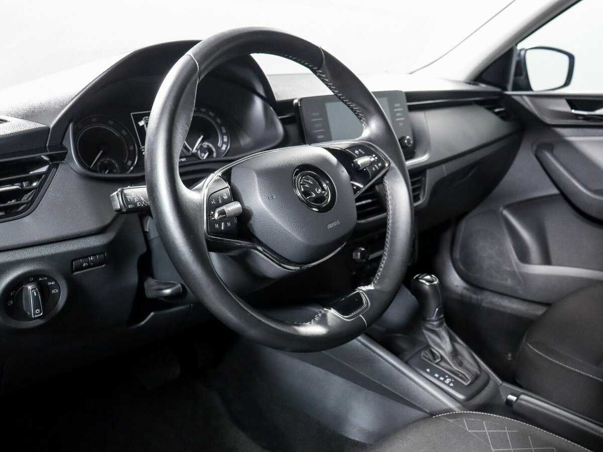 Купить Skoda Rapid с пробегом. Фото: #13