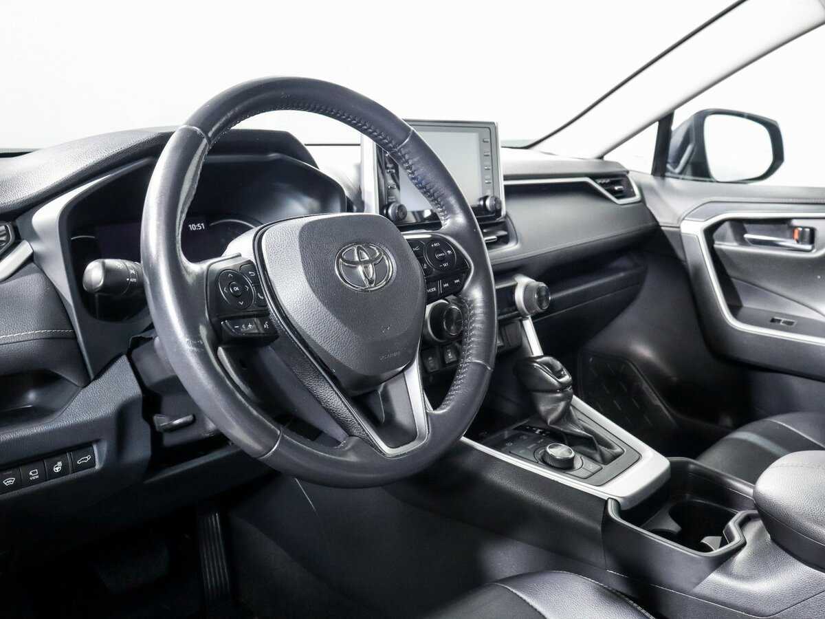 Купить Toyota RAV4 с пробегом. Фото: #10