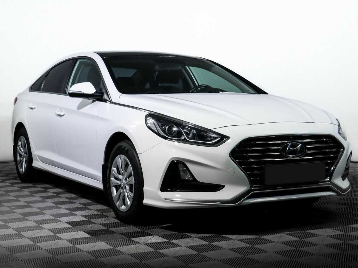 Купить Hyundai Sonata с пробегом. Фото: #2