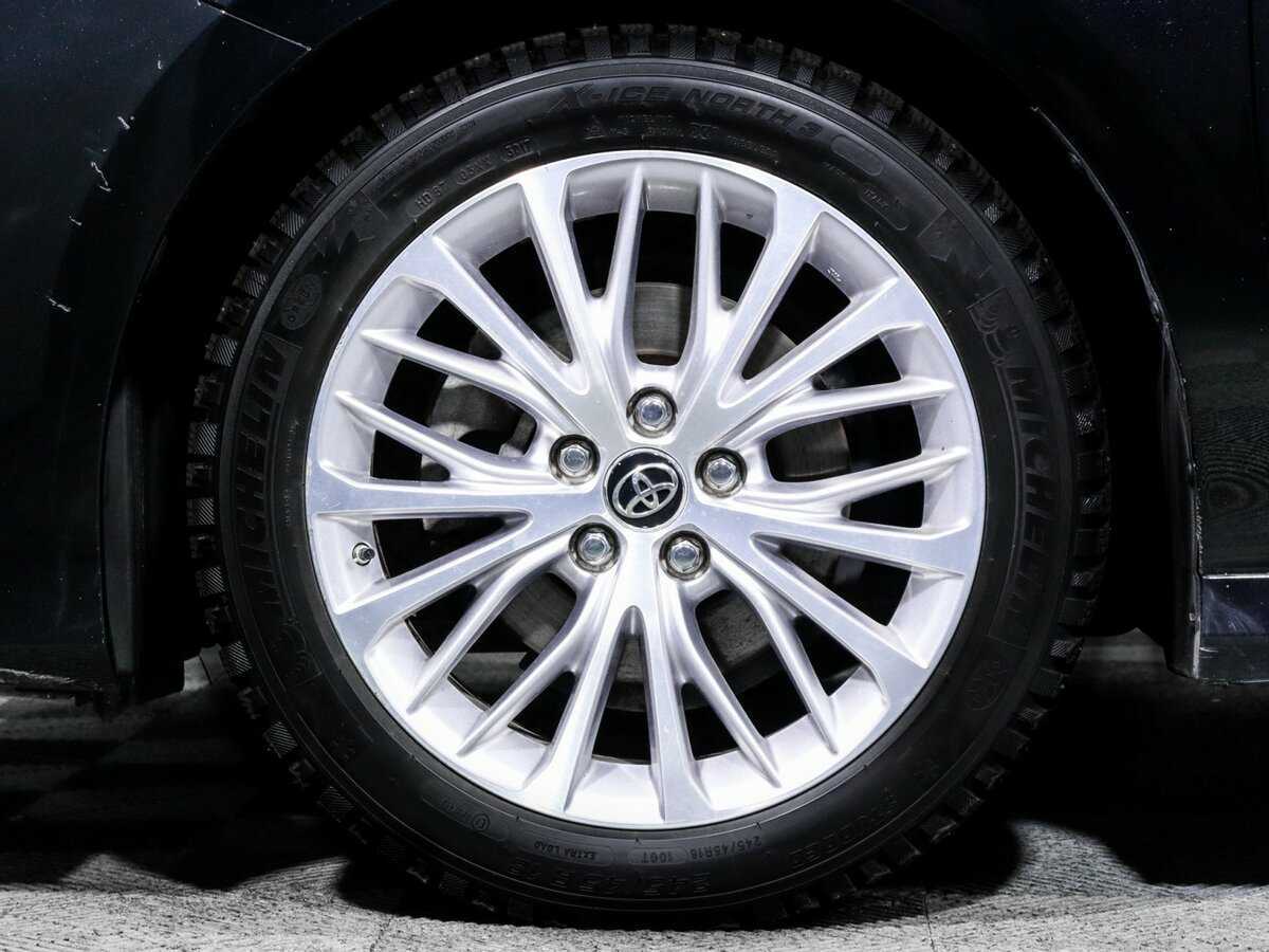 Купить Toyota Camry с пробегом. Фото: #10