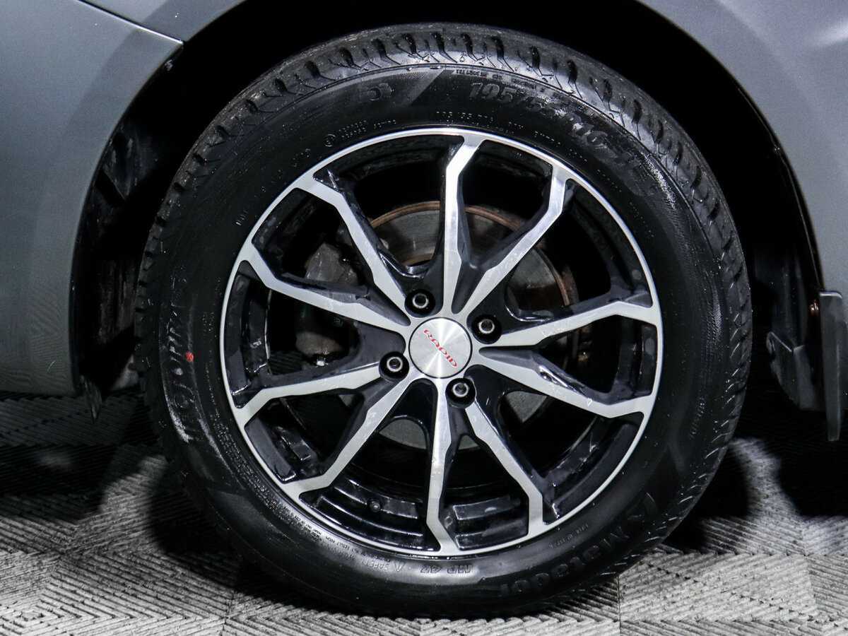 Купить Lada (ВАЗ) Vesta с пробегом. Фото: #14