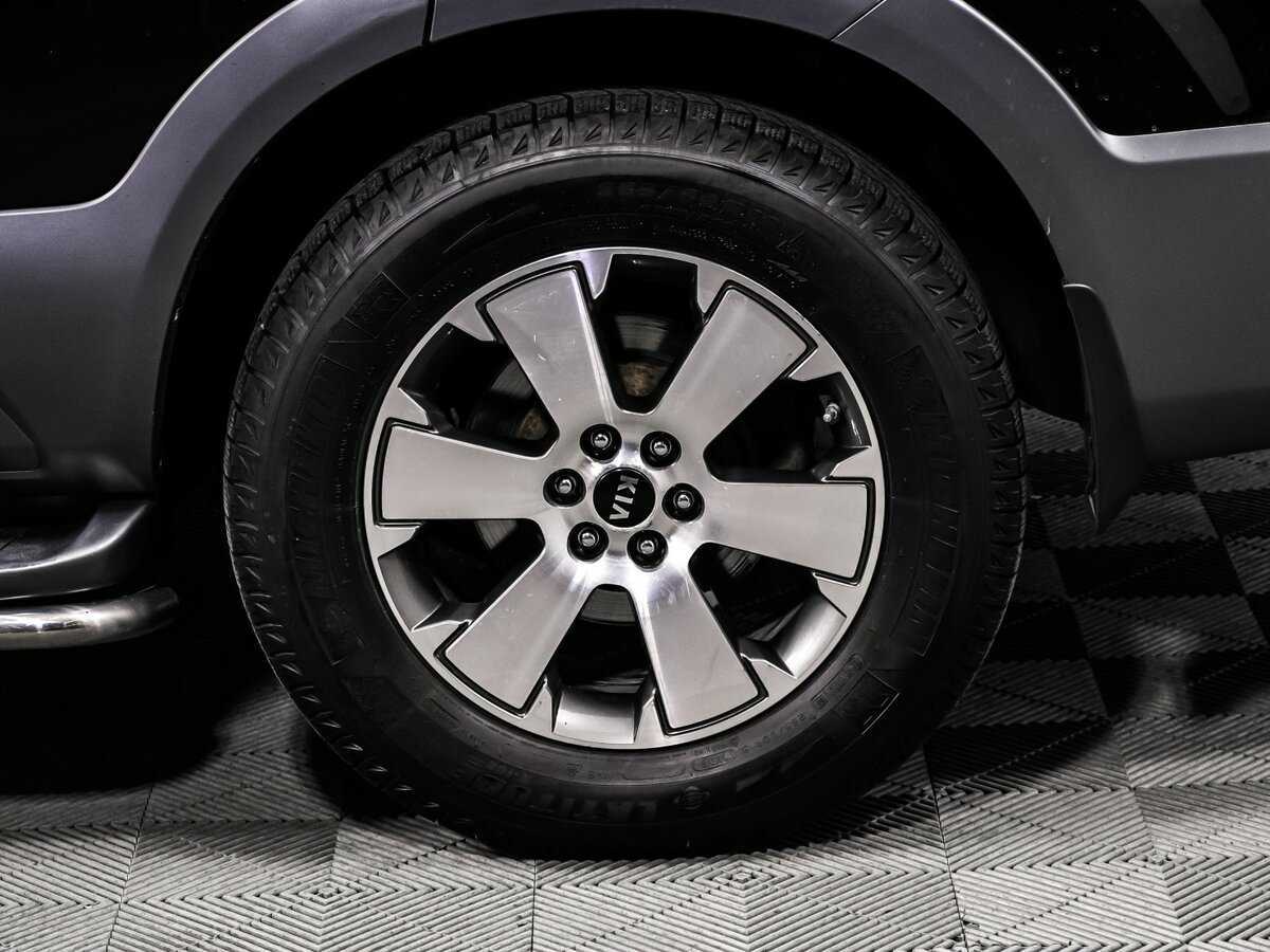 Купить Kia Mohave с пробегом. Фото: #15