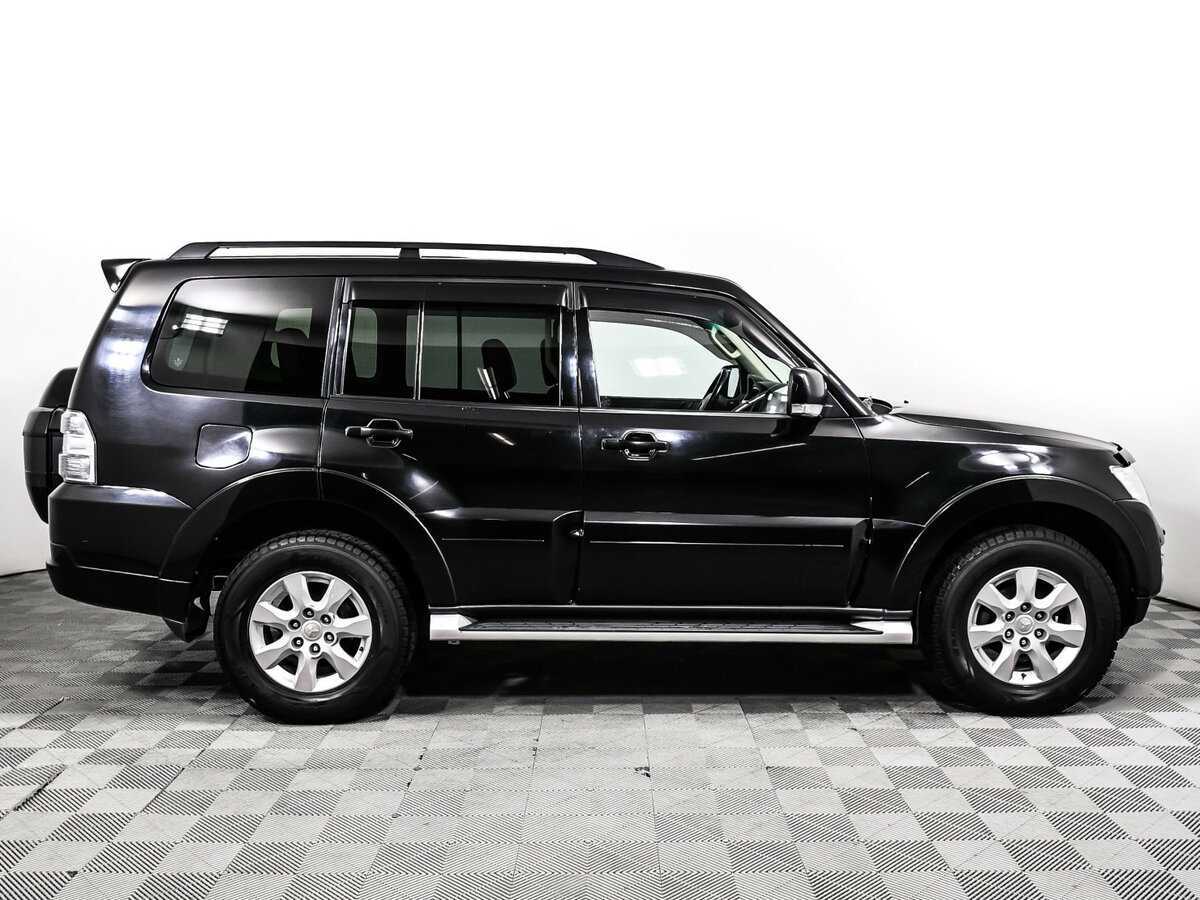 Купить Mitsubishi Pajero с пробегом. Фото: #3