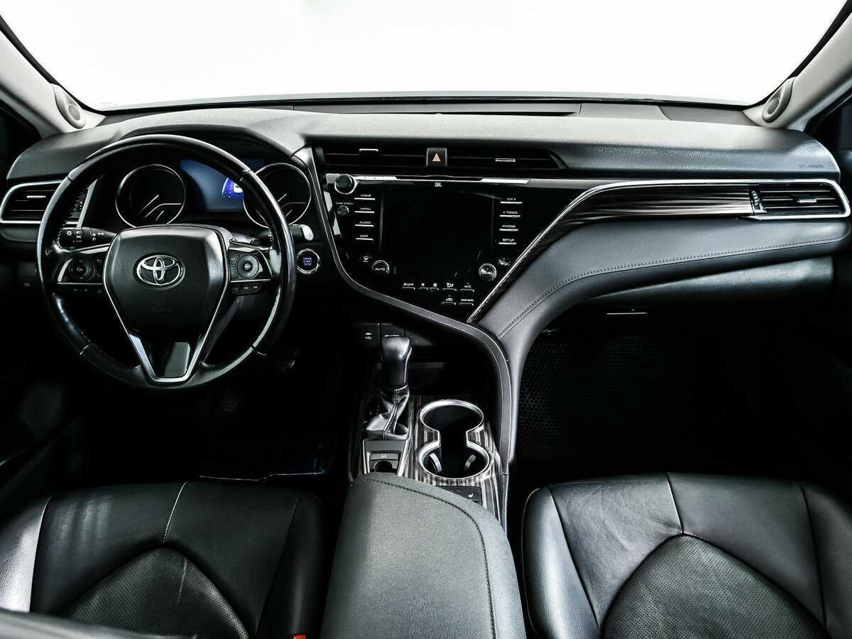 Купить Toyota Camry с пробегом. Фото: #10