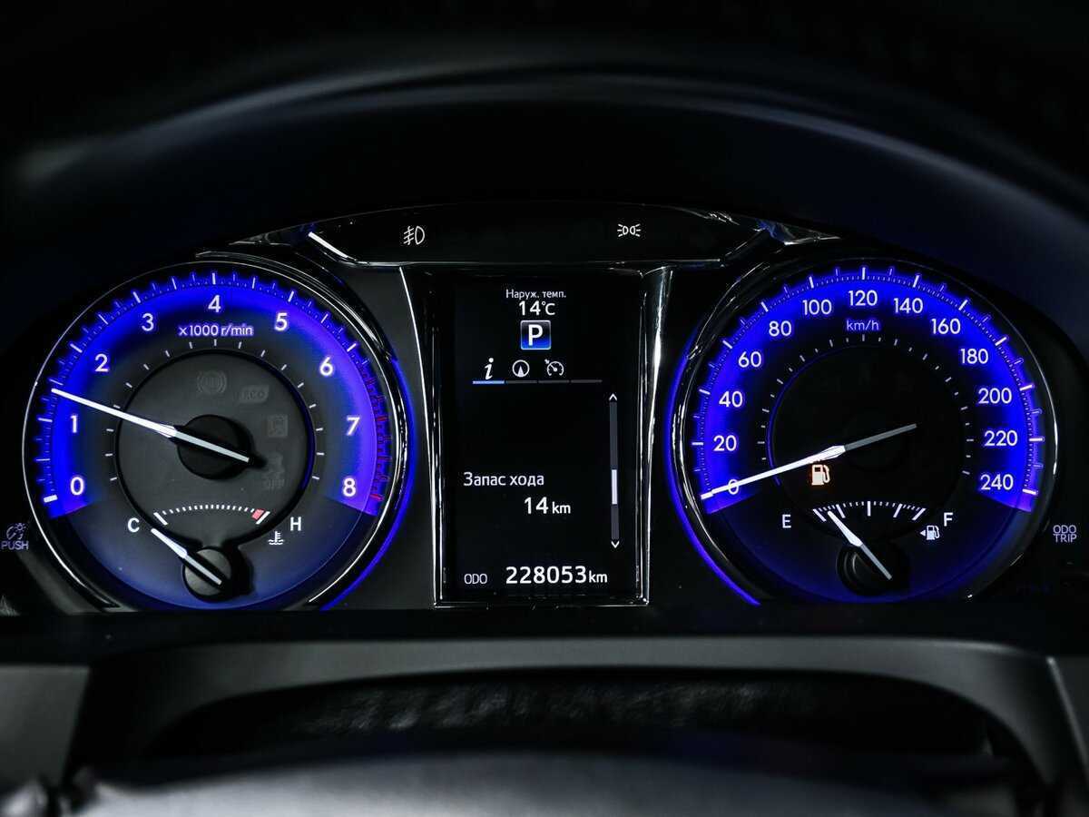 Купить Toyota Camry с пробегом. Фото: #9