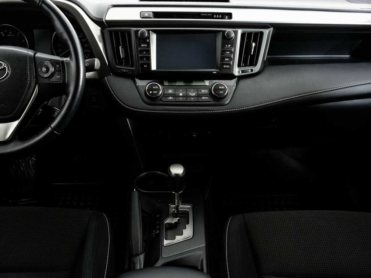 Купить Toyota RAV4 с пробегом. Фото: #11