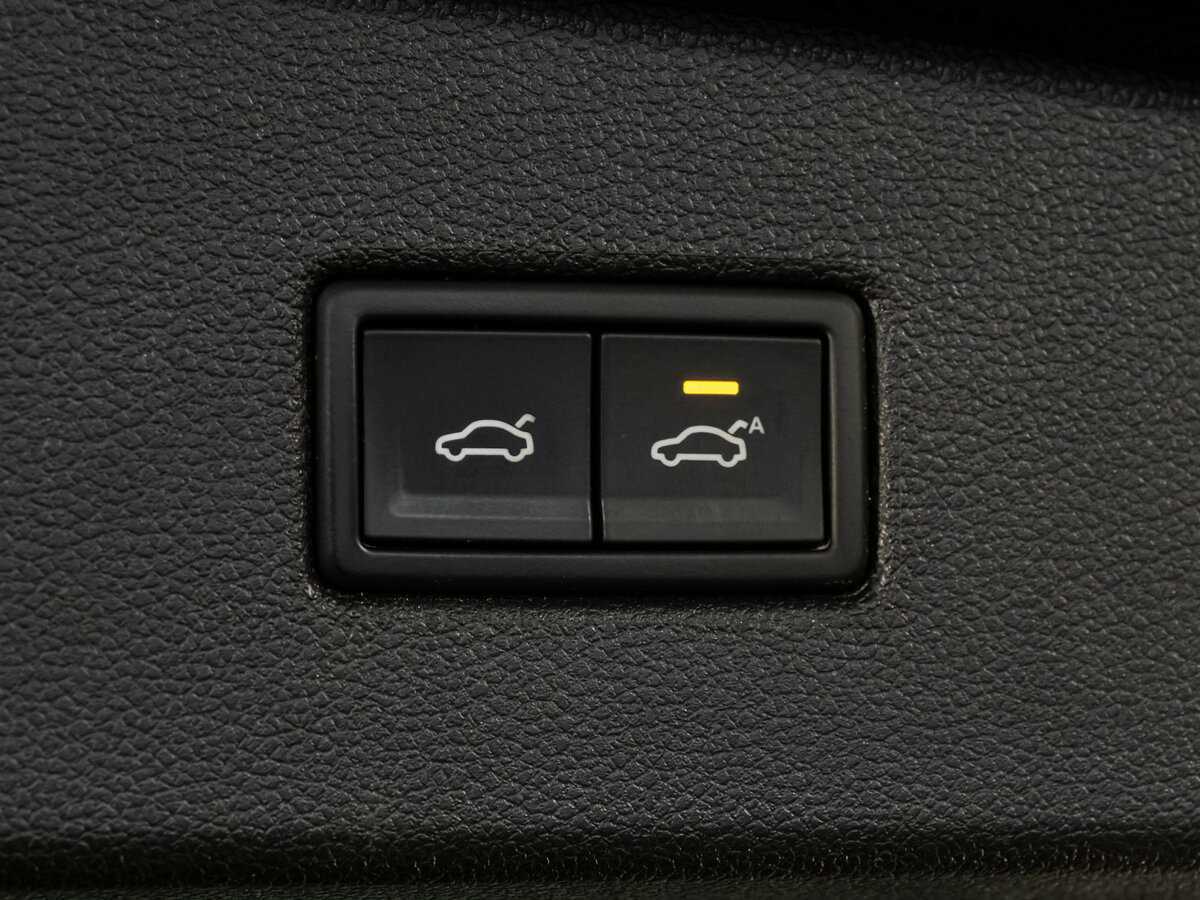 Купить Volkswagen Tiguan с пробегом. Фото: #25