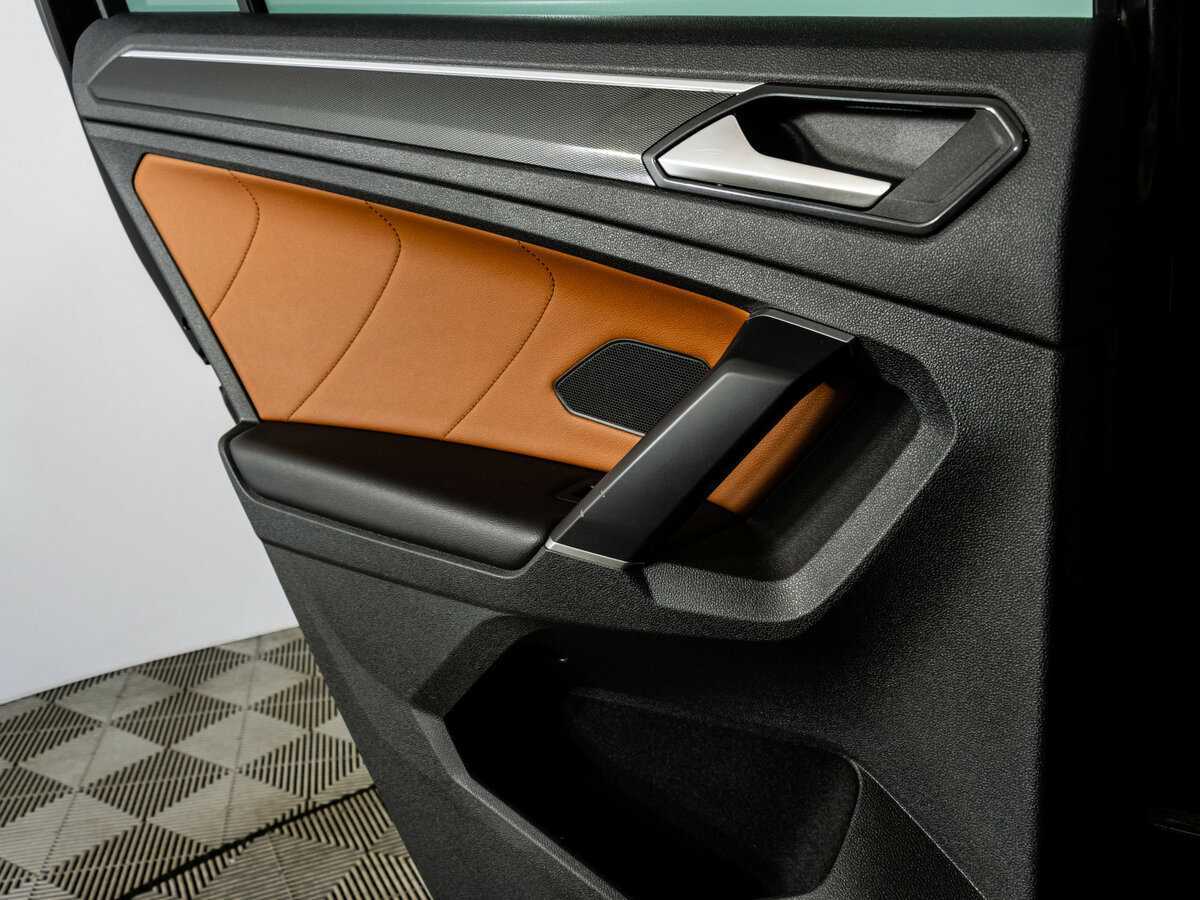 Купить Volkswagen Tiguan с пробегом. Фото: #26