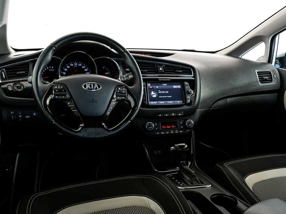 Купить Kia Ceed с пробегом. Фото: #10