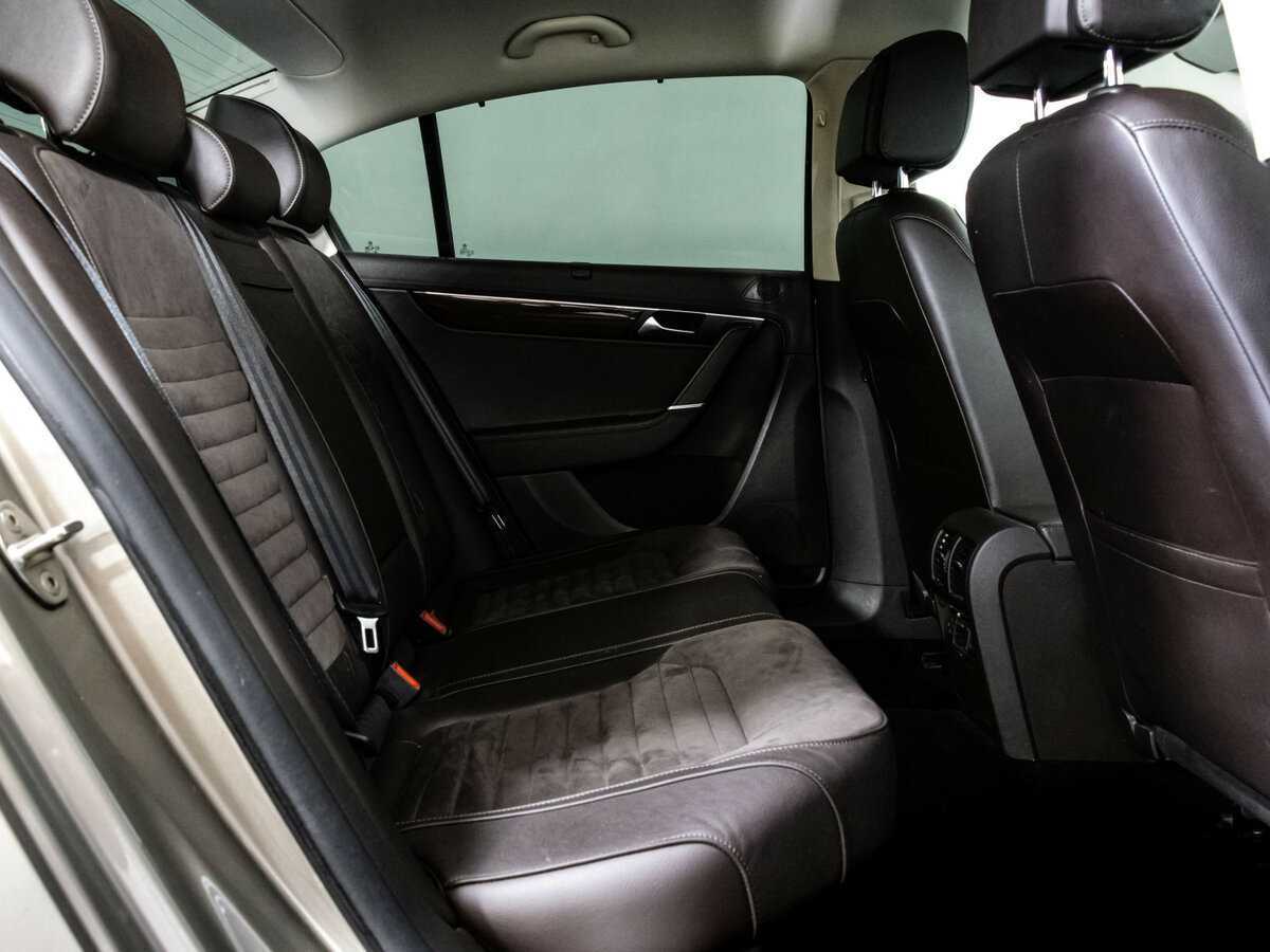Купить Volkswagen Passat с пробегом. Фото: #18