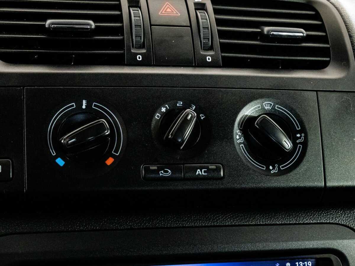 Купить Skoda Fabia с пробегом. Фото: #12