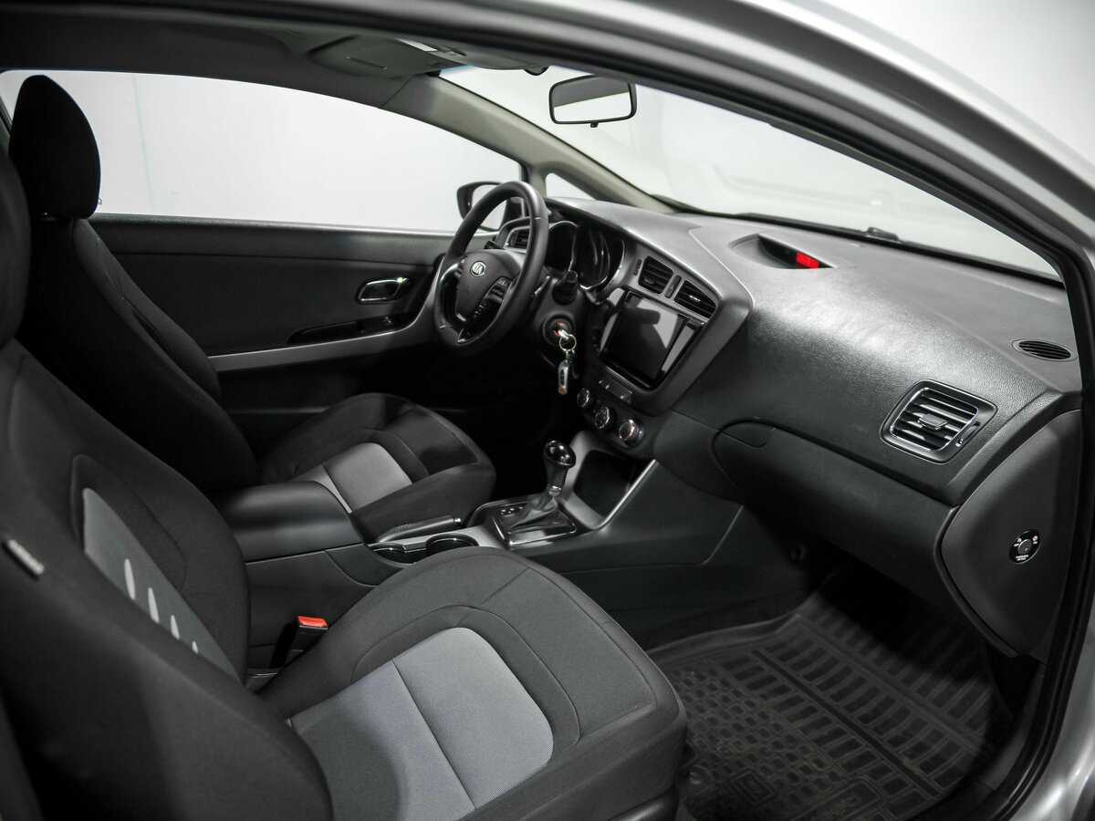 Купить Kia Ceed с пробегом. Фото: #13