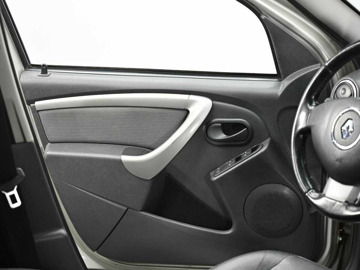 Купить Renault Duster с пробегом. Фото: #4