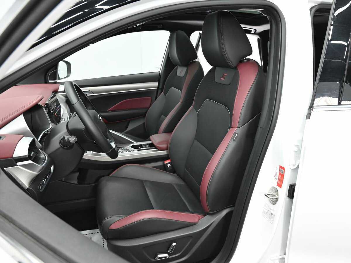 Купить Geely Coolray с пробегом. Фото: #7