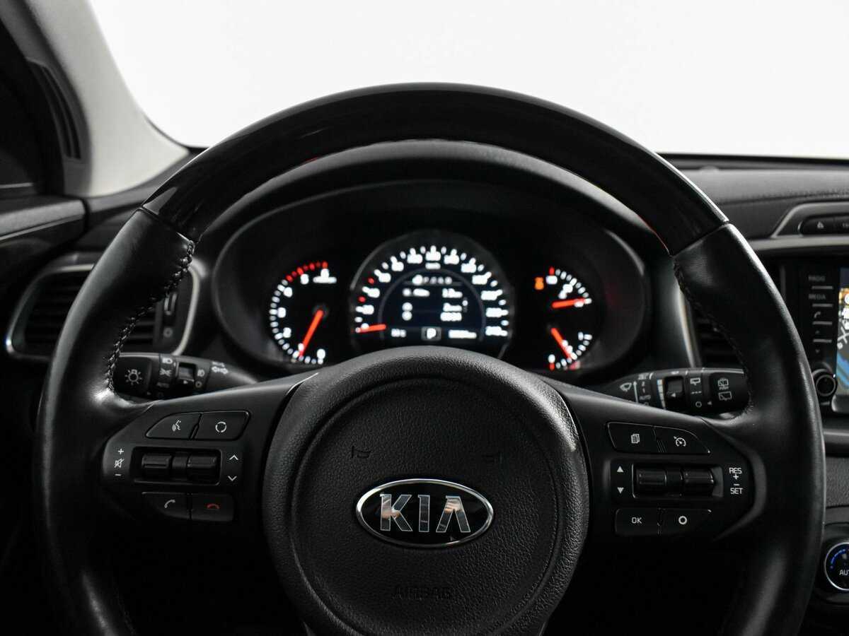 Купить Kia Sorento с пробегом. Фото: #18