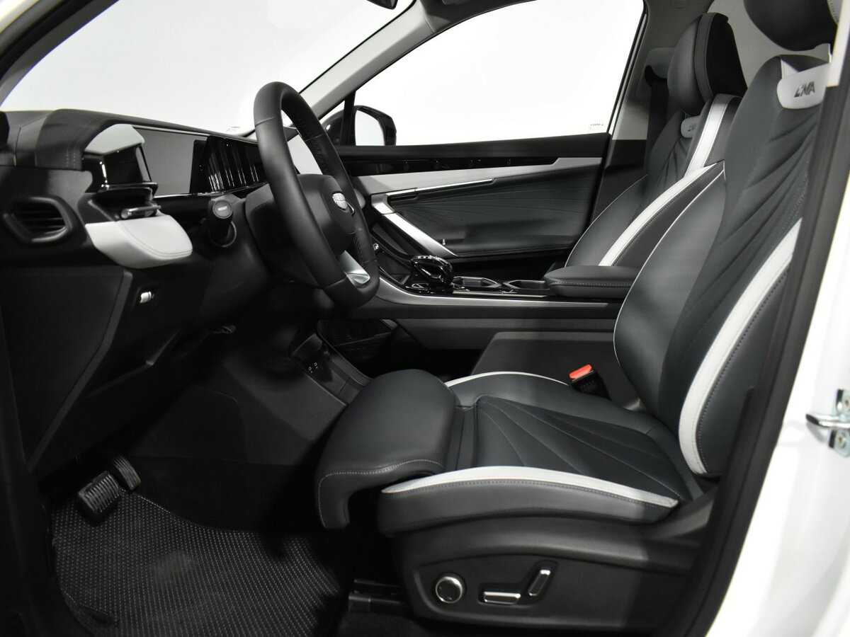 Купить Geely Atlas с пробегом. Фото: #18