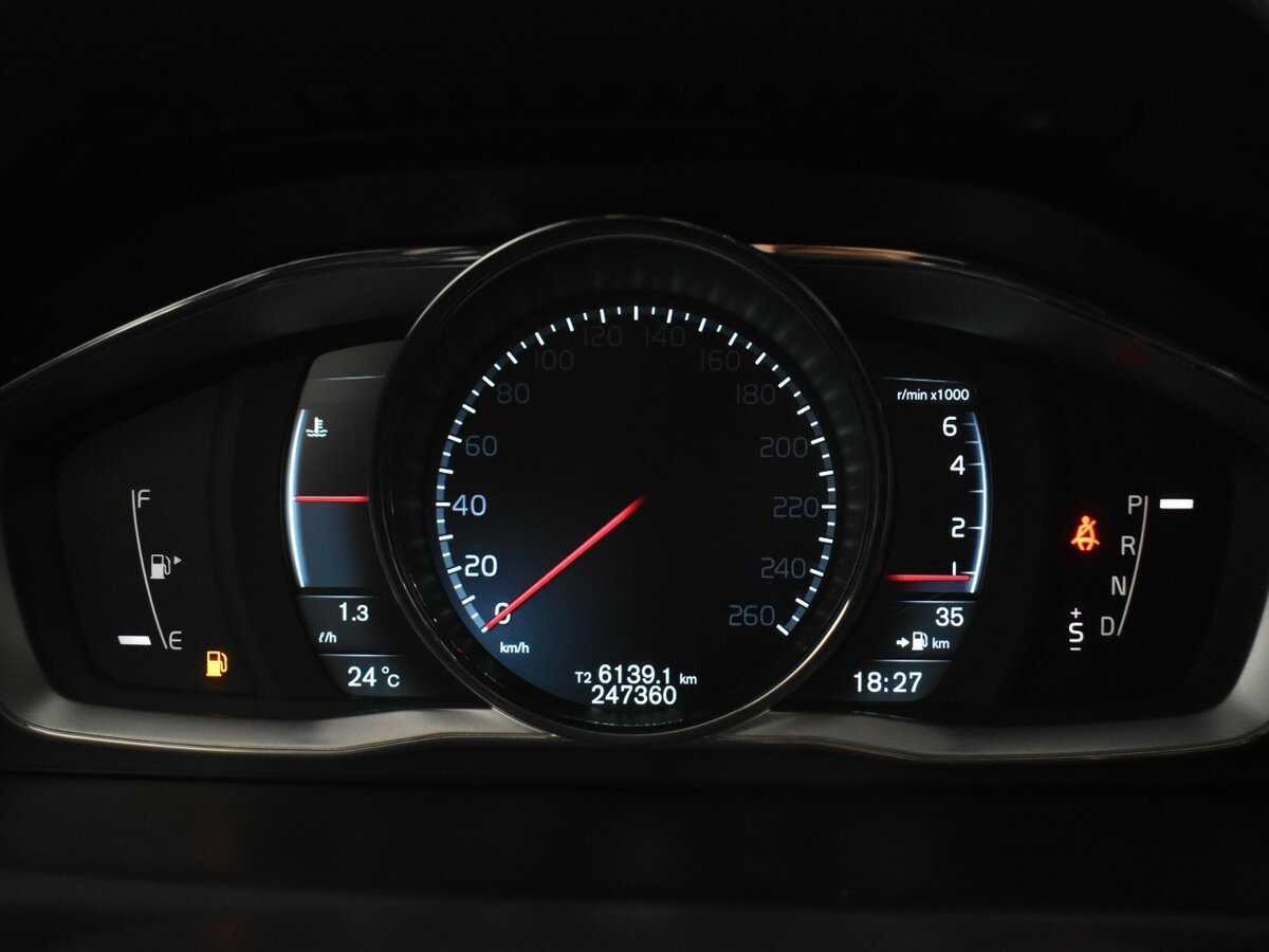 Купить Volvo S80 с пробегом. Фото: #13