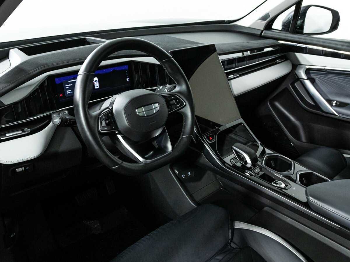 Купить Geely Atlas с пробегом. Фото: #10